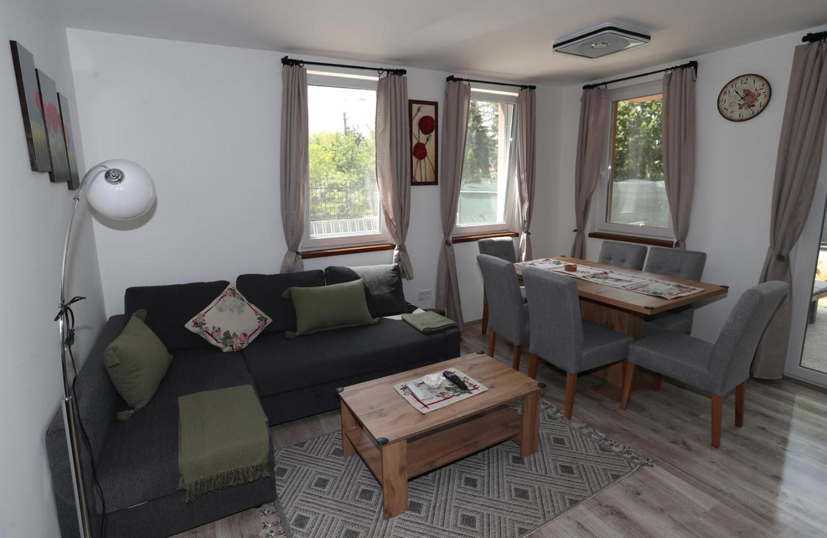 Four Flowers Apartman ชิโอฟก ภายนอก รูปภาพ