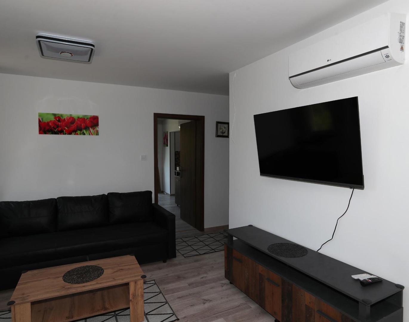 Four Flowers Apartman ชิโอฟก ภายนอก รูปภาพ