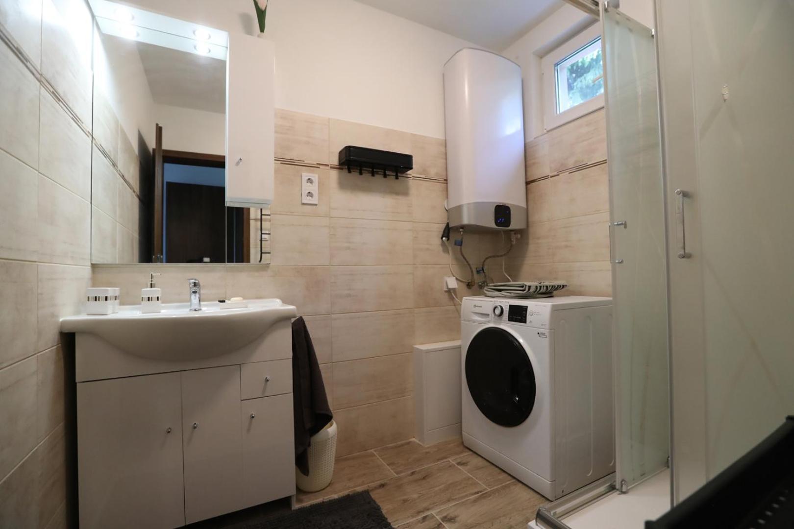 Four Flowers Apartman ชิโอฟก ภายนอก รูปภาพ